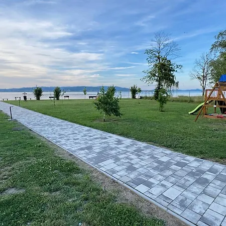 Violett Balatonberény